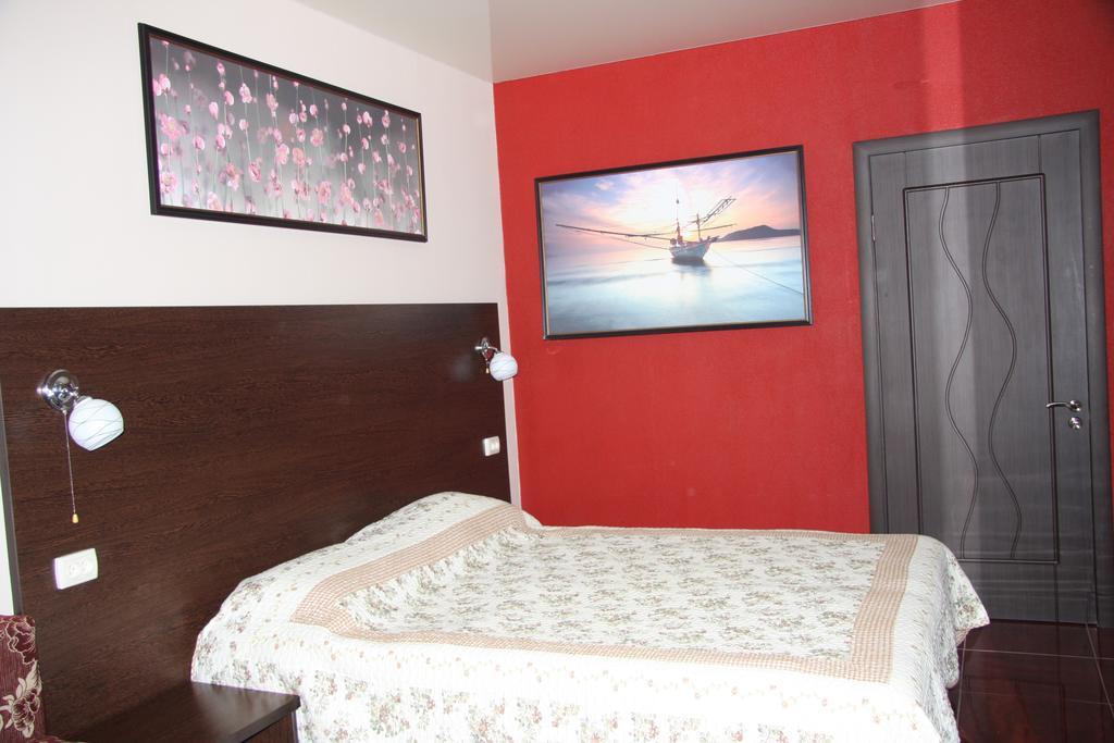 Aleksino Guest House Novorossiysk Phòng bức ảnh